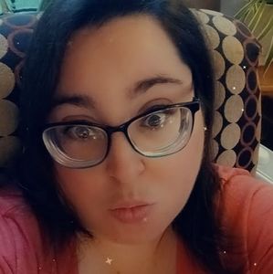 Meet your Posher, Lauren lea